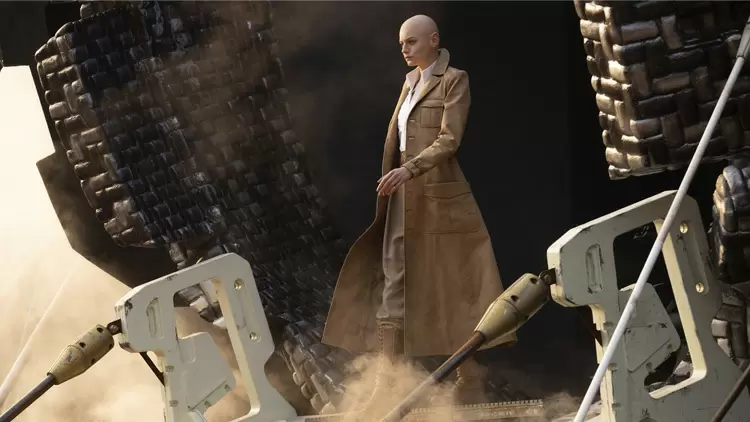 Cassandra Nova-Emma Corrin